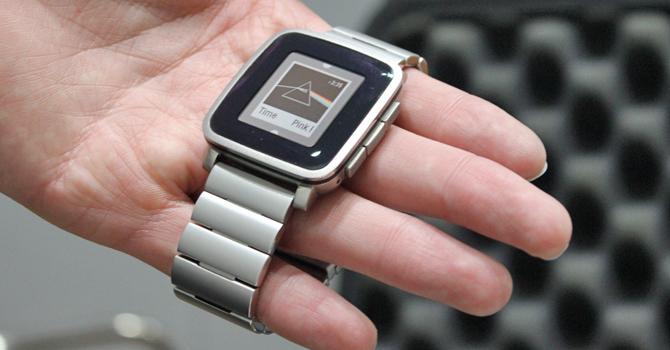 Pebble time steel migliore smartwatch batteria